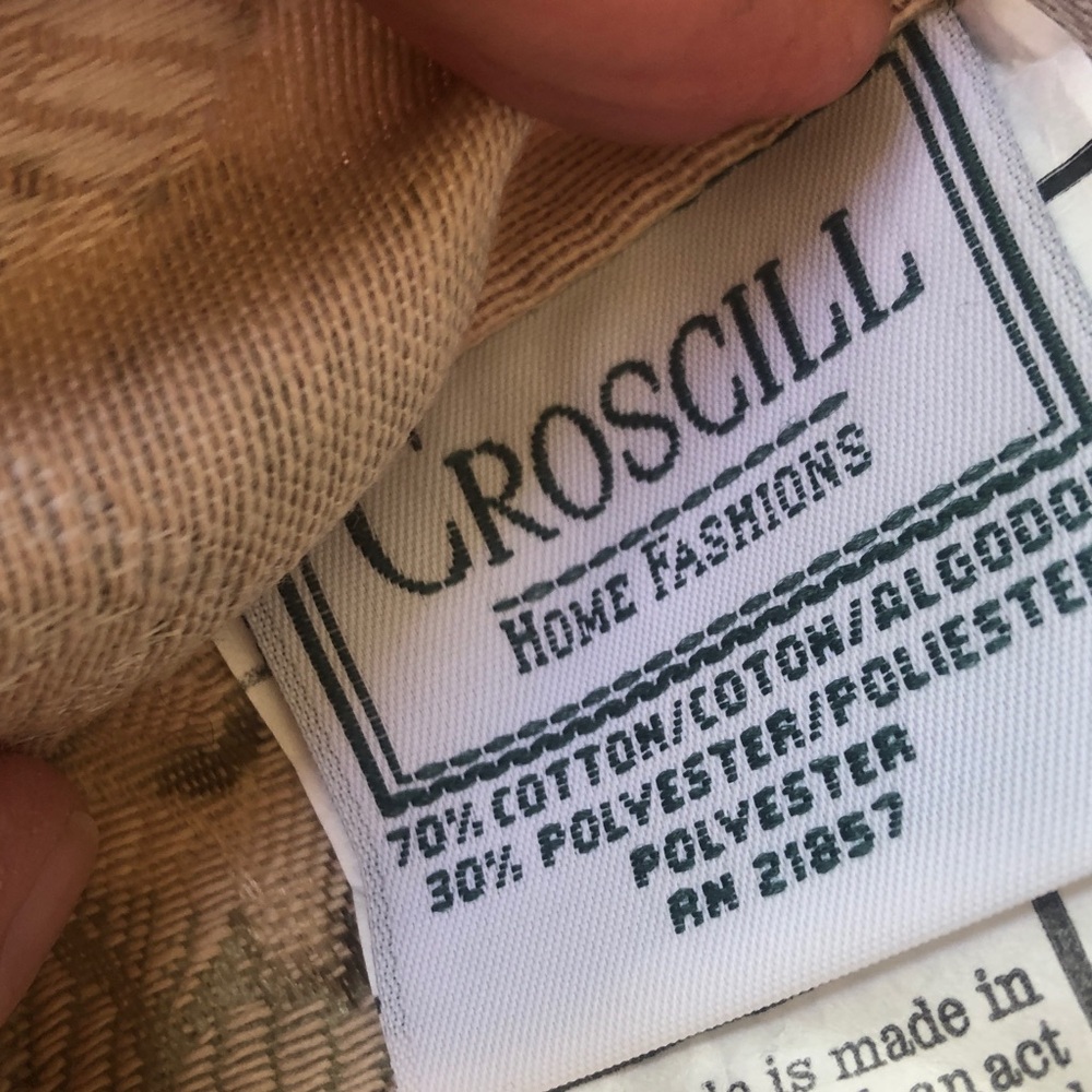 Cotswold by Croscill 2 rose jacquard standard 27” x 21” slip pillow covers EUC - Picture 5 of 7